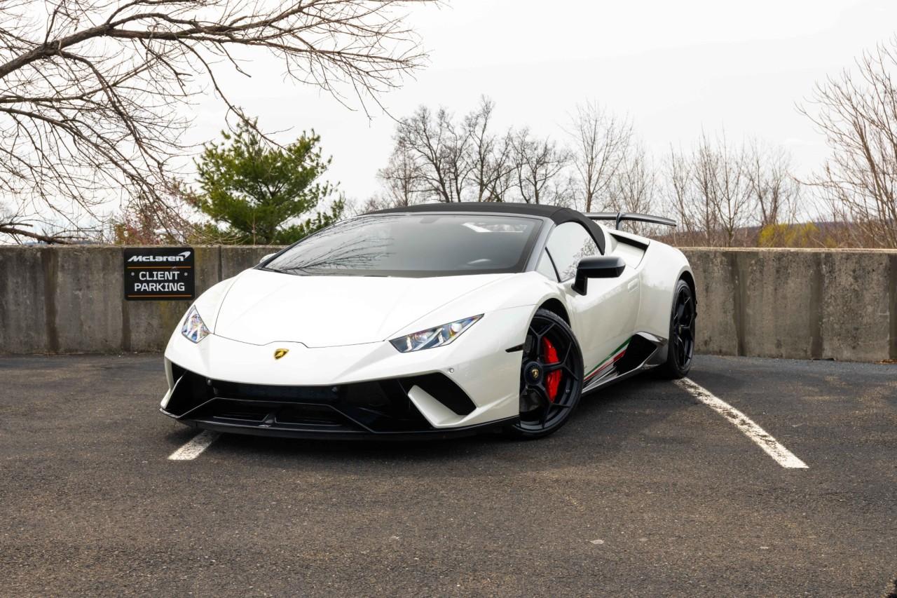 Lamborghini off white best sale